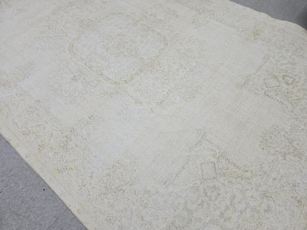 6x10 Vintage Turkish Oushak Rug: Hand-Knotted Wool, Neutral Beige