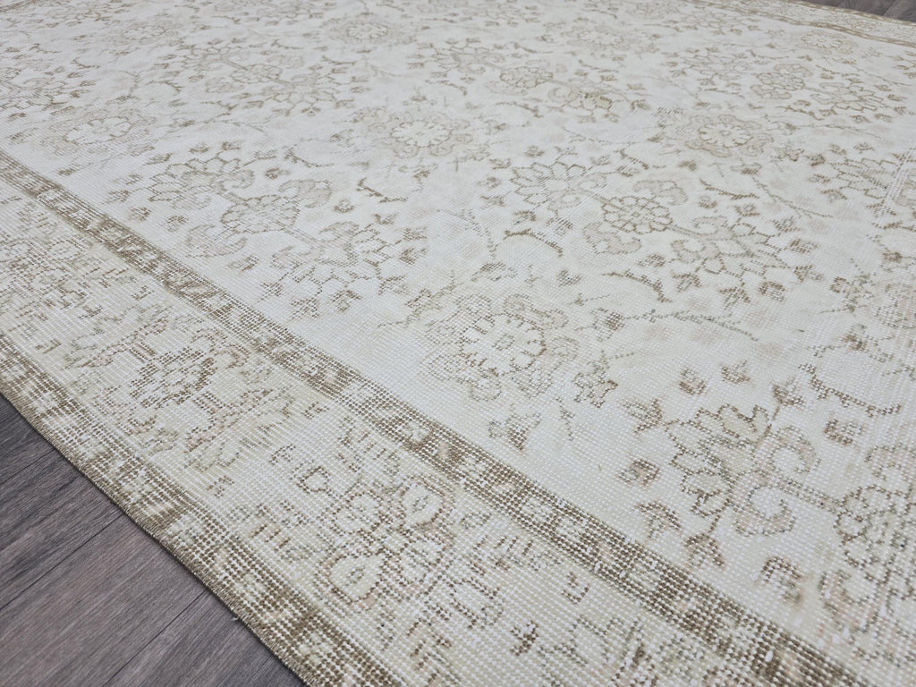 Vintage Turkish Oushak Rug 6x10: Handknotted Wool Floral Carpet
