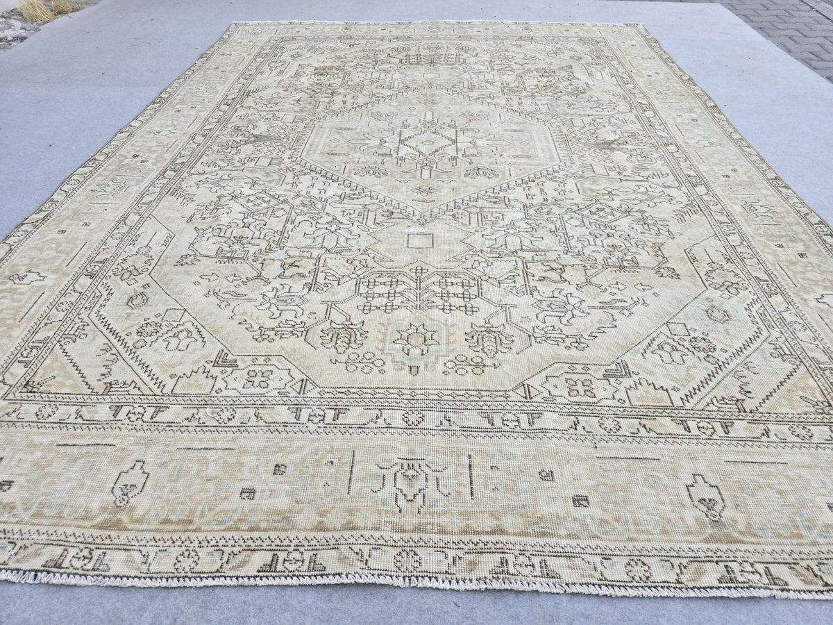 Turkish Rug 8x11, Warm Camel Tribal Medallion Area Rug, Faded Vintage Wool Carpet, Neutral Boho Living Room Bedroom Decor