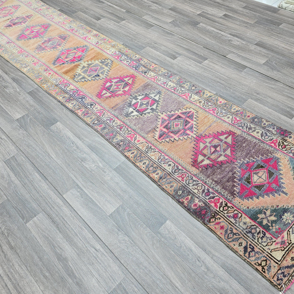 Vintage Oushak Turkish Runner Rug: Handwoven Wool Hallway Decor