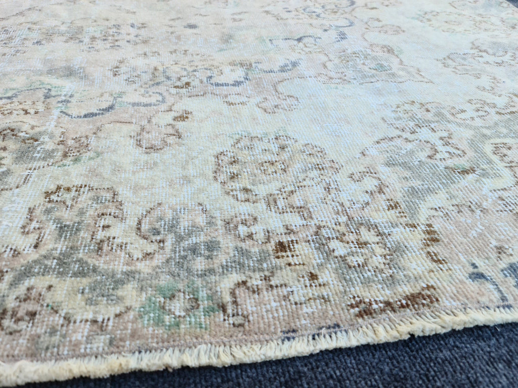 7x10 Hand-Knotted Turkish Rug: Vintage Wool Oushak Style