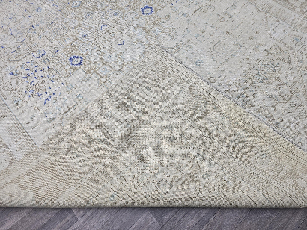 Vintage Turkish Oushak Rug 9x12: Hand-Knotted Wool, Beige & Blue