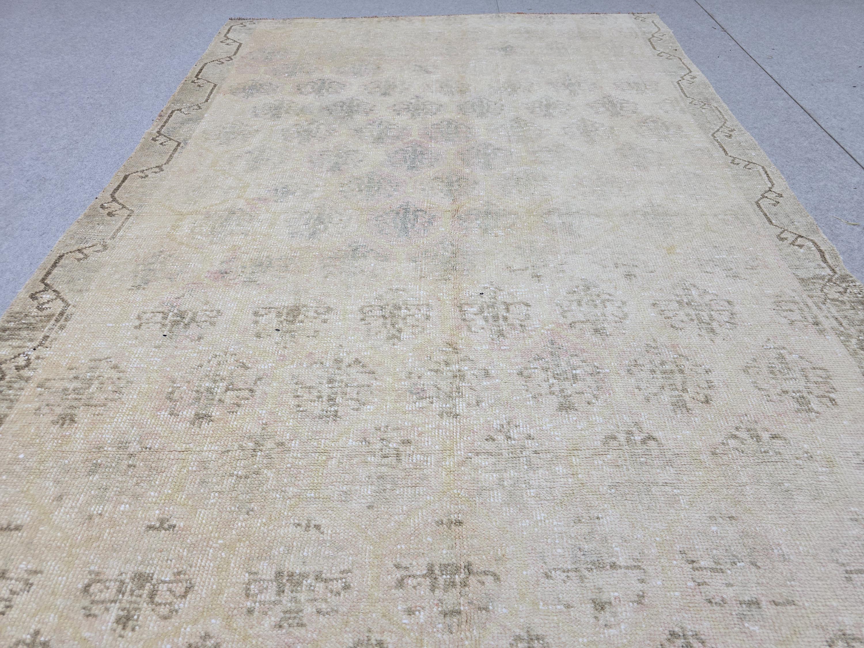 Vintage Rug 4x10, Neutral Wide Runner, Hand Knotted Wool Oushak Rug, Faded Wheat Beige Hallway Carpet, Muted Turkish Boho Gallery Rug