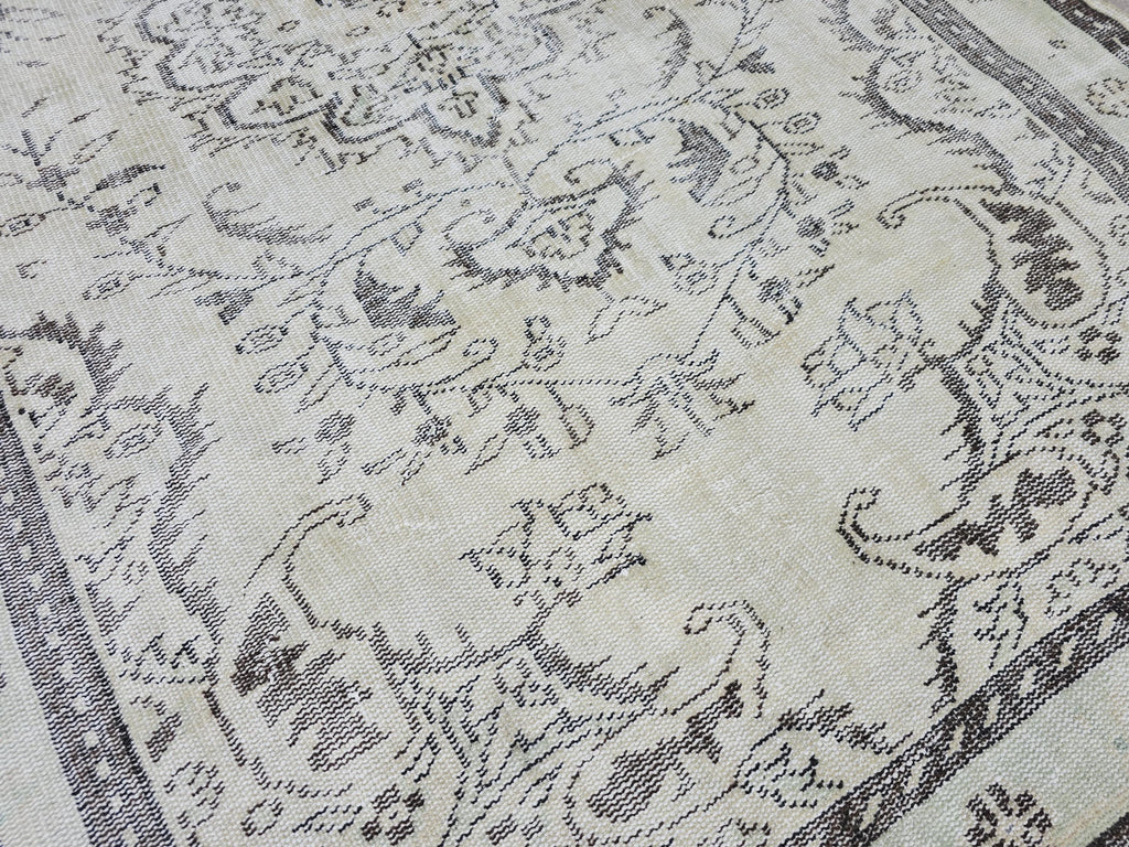 6x9 Neutral Oushak Rug: Vintage Turkish Wool Area Rug