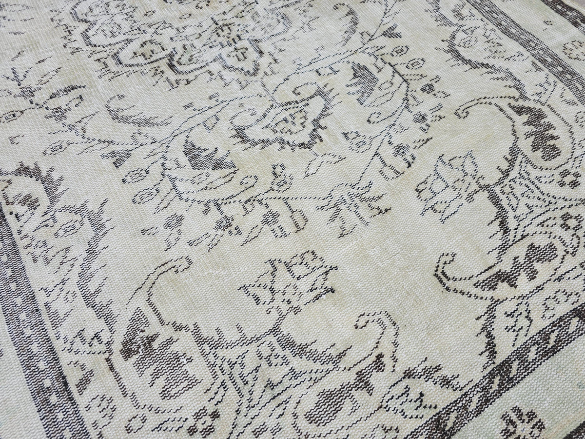 6x9 Neutral Oushak Rug: Vintage Turkish Wool Area Rug