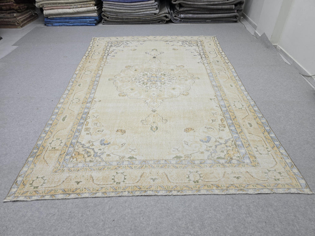 Vintage Turkish Oushak Rug 7x10, Cream Floral Wool Carpet