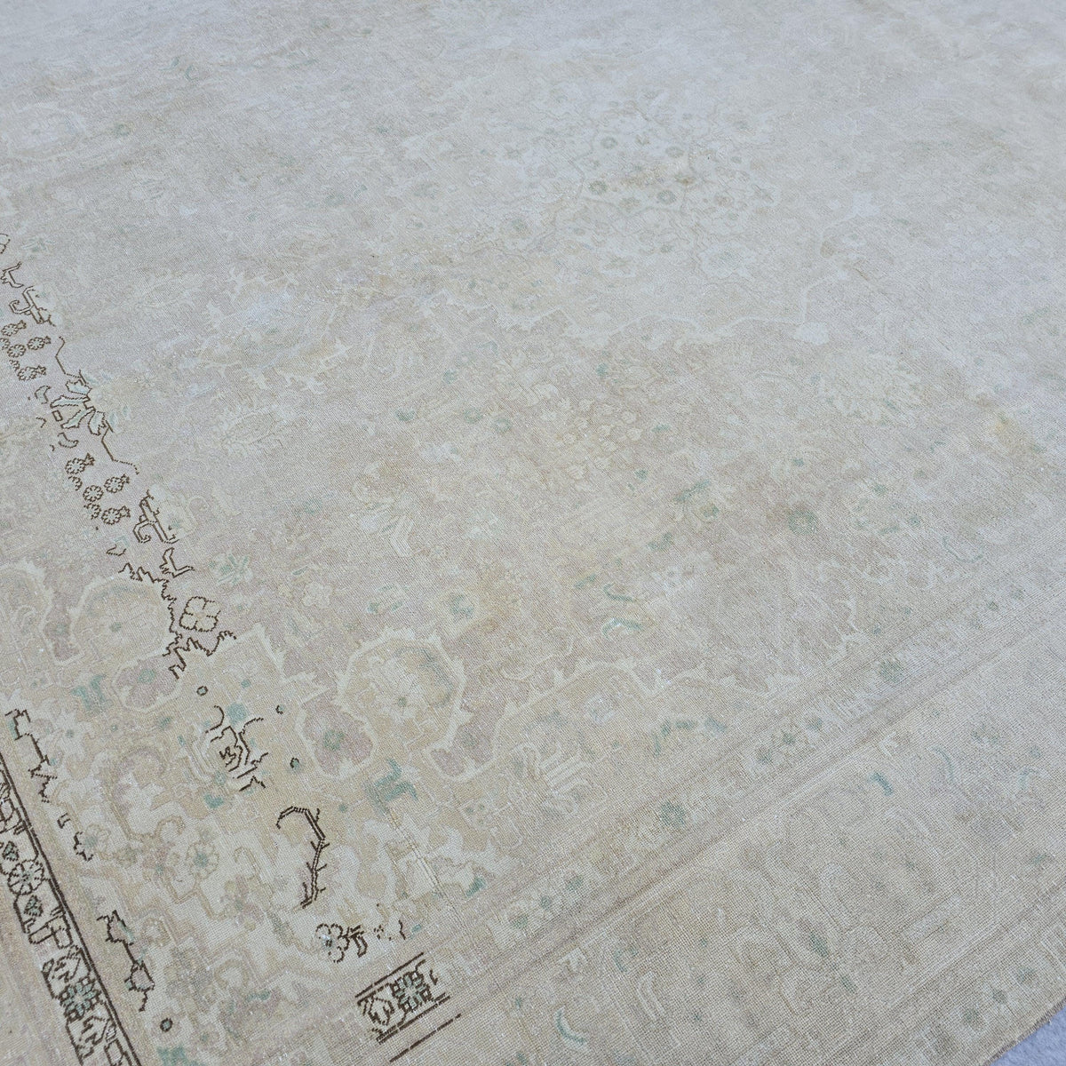 Antique Oushak Rug 9.6x12.6 ft, Faded Turkish Wool Rug, Neutral Decor