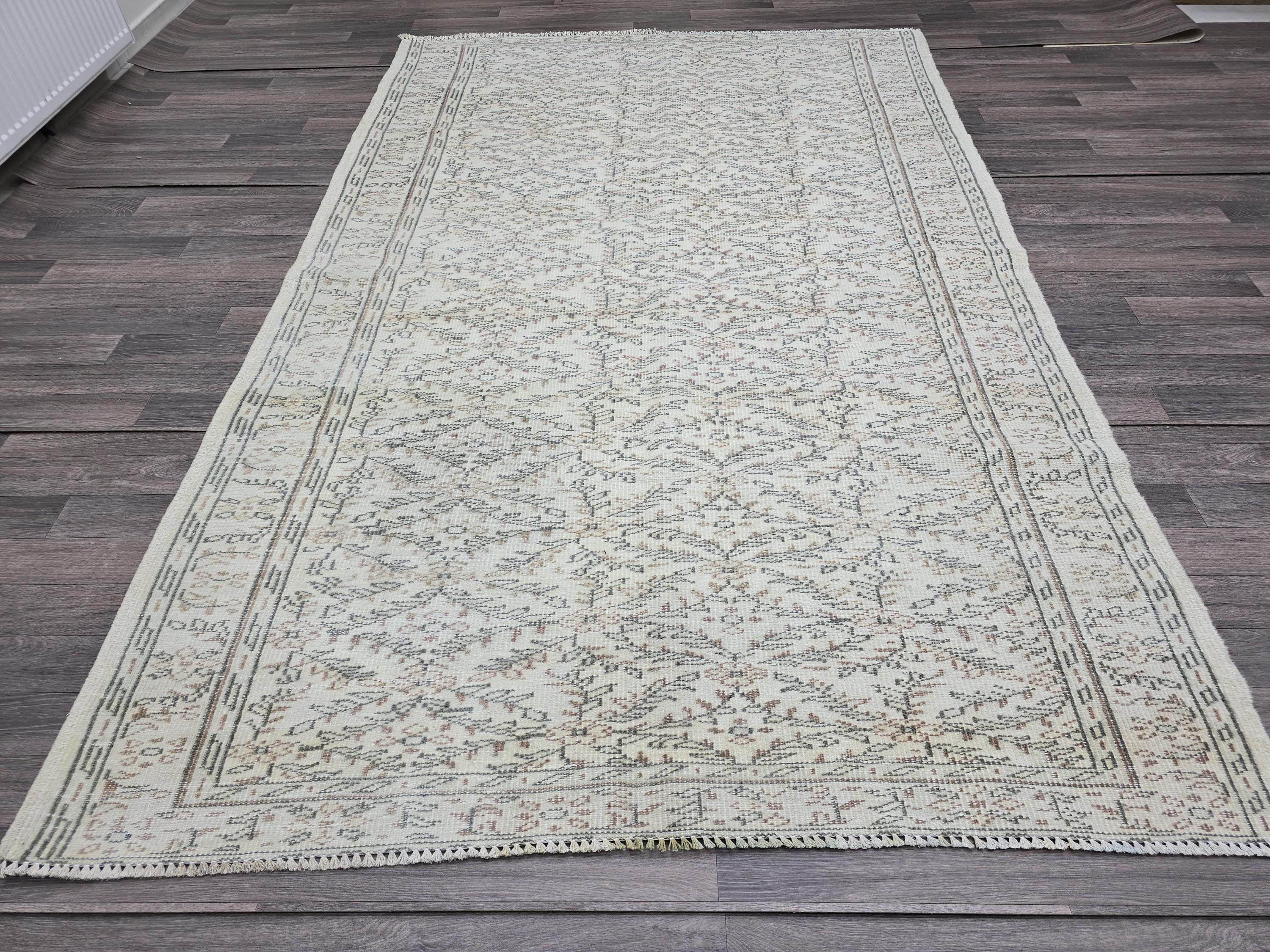 6x9 Vintage Turkish Oushak Rug: Handmade Wool Ivory Beige Carpet
