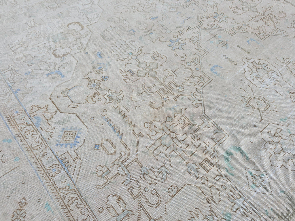 9x12 Vintage Neutral area Rug for Livingroom - High Quality Wool Oushak Area Rug - Handmade Turkish Area Rug for Bedroom