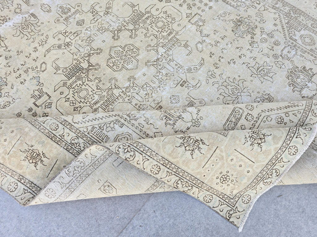 Vintage Rug 9x13, Hand Knotted Wool Turkish Rug, Sand Champagne All Over Neutral Area Rug for Dining Room, Extra Large Faded Carpet