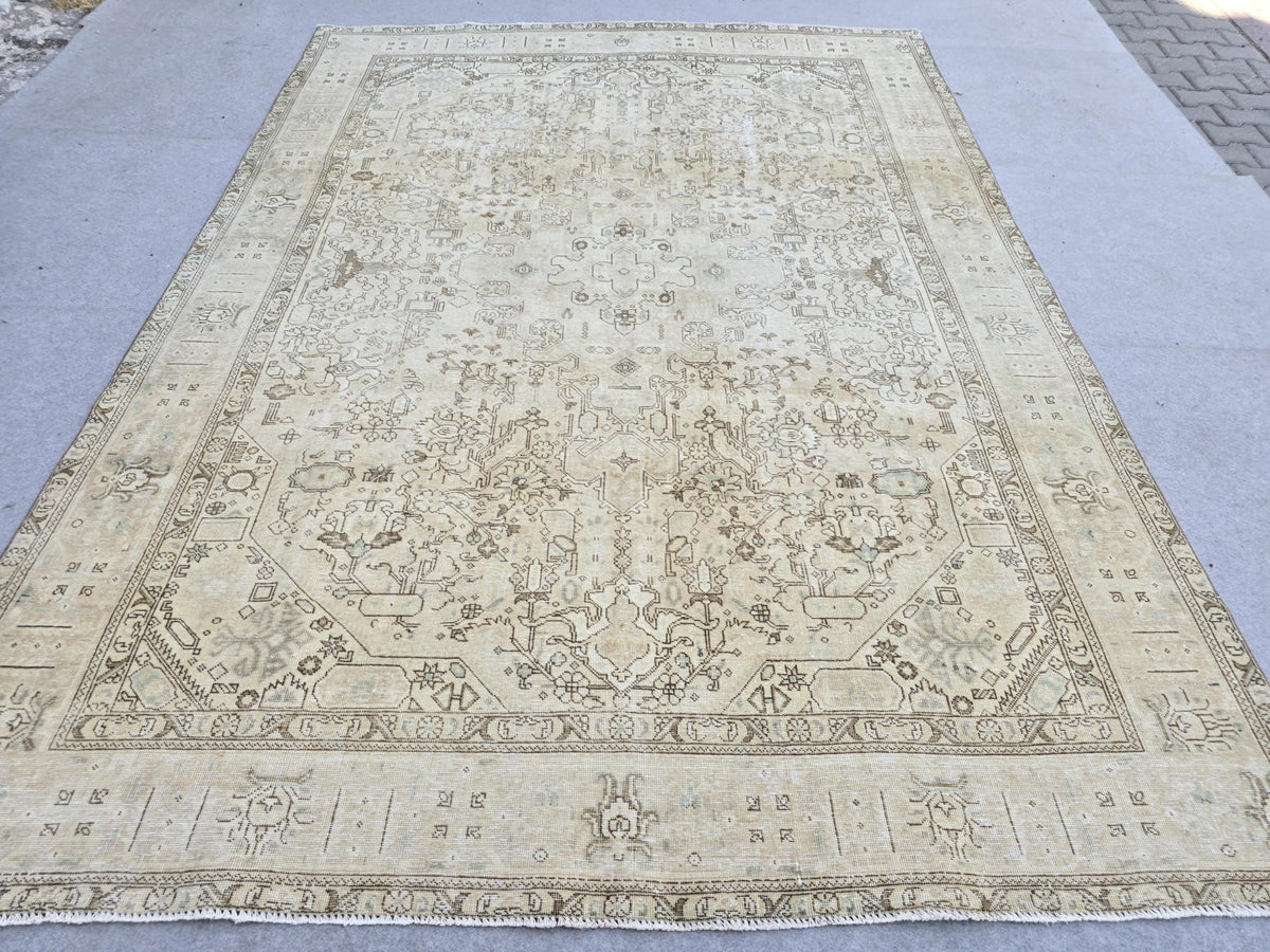 Vintage Rug 8x11 | Faded Oatmeal All Over Floral Area Rug | Hand Knotted Wool Neutral Turkish Carpet | Living Room Bedroom Boho