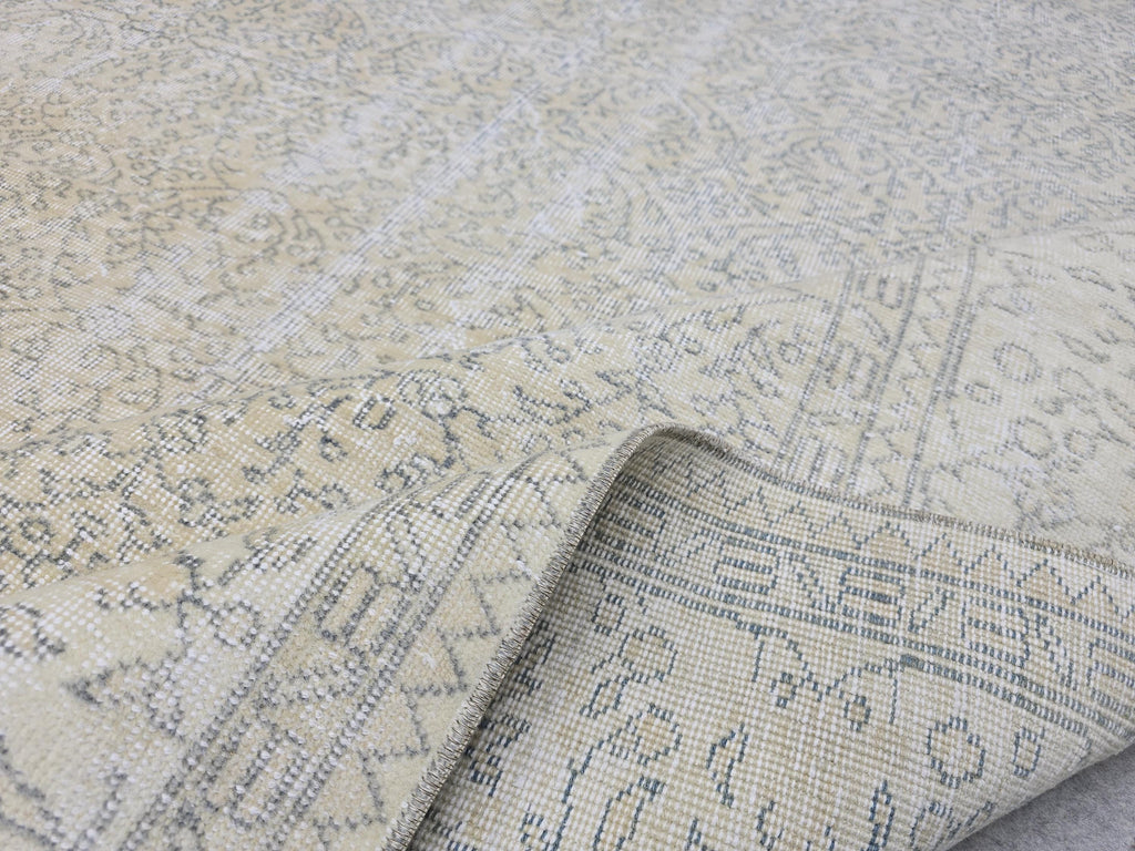 Vintage Turkish Oushak Rug 6’8”x9’7” – Distressed Boho Area Rug