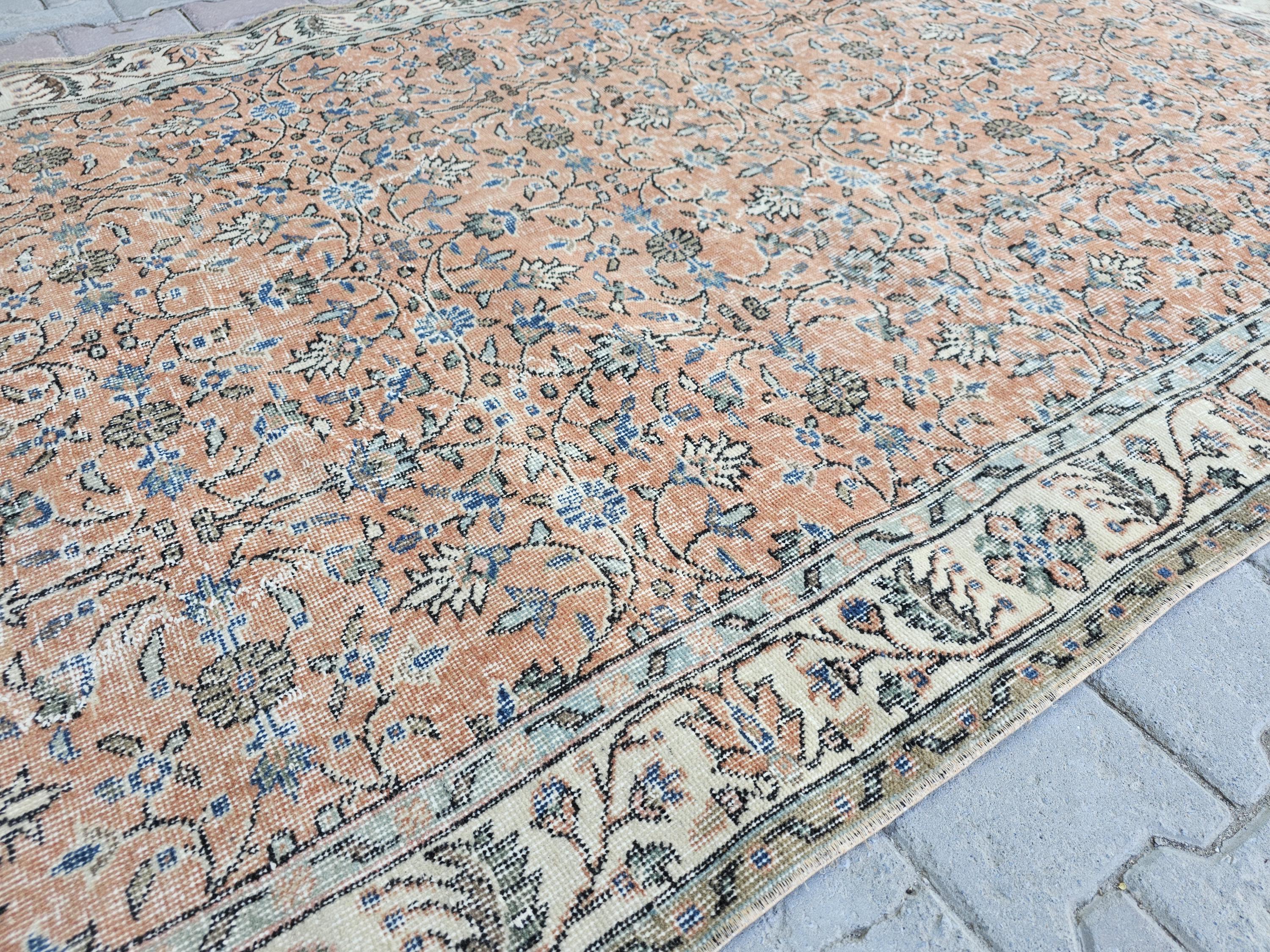 Handmade Wool Oushak Rug 5x9: Vintage Turkish Floral Rug