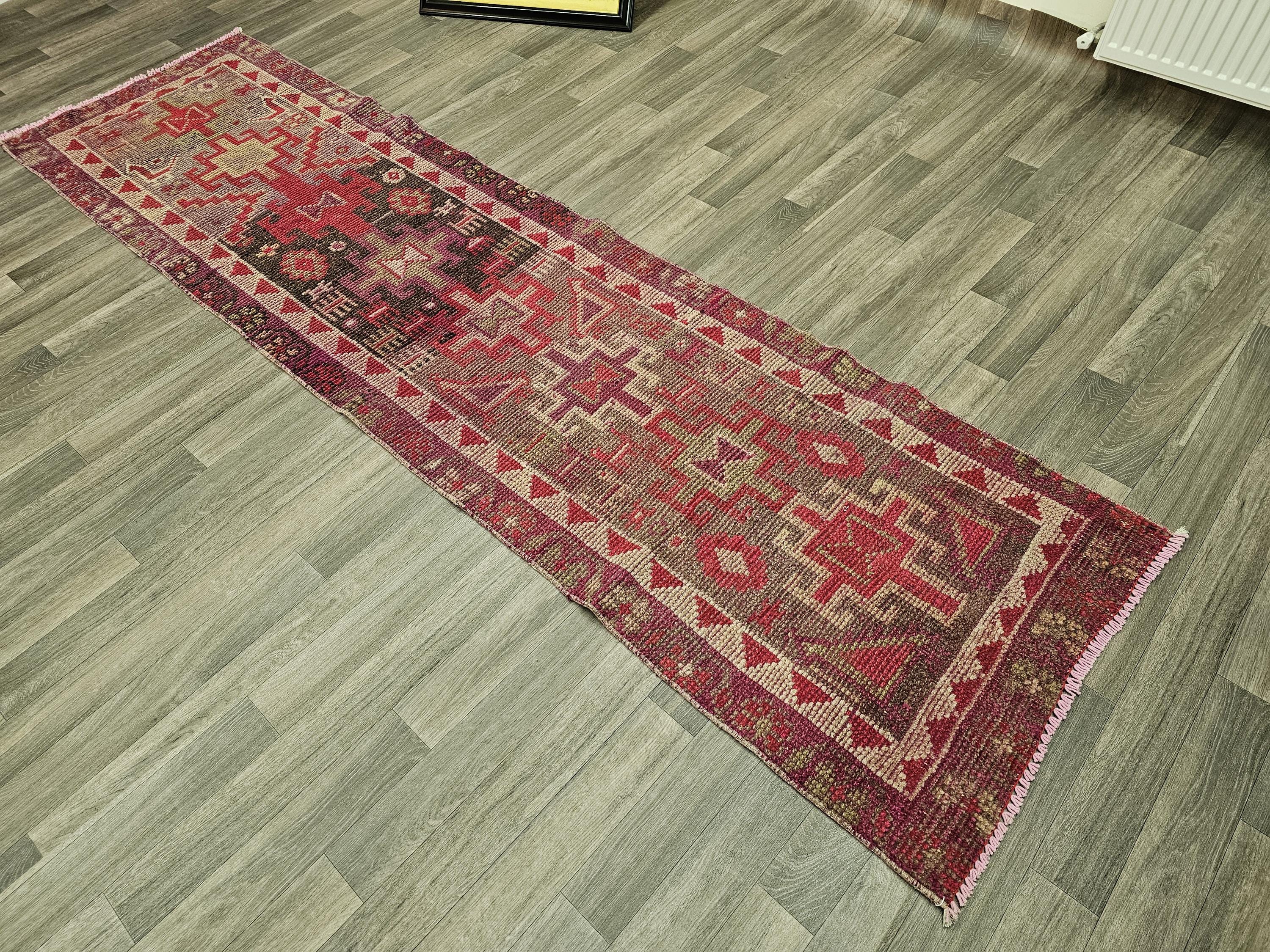 Hand Knotted Wool Herki Runner Rug: Vintage Oriental Aisle Rug (2.60x9.70 feet)