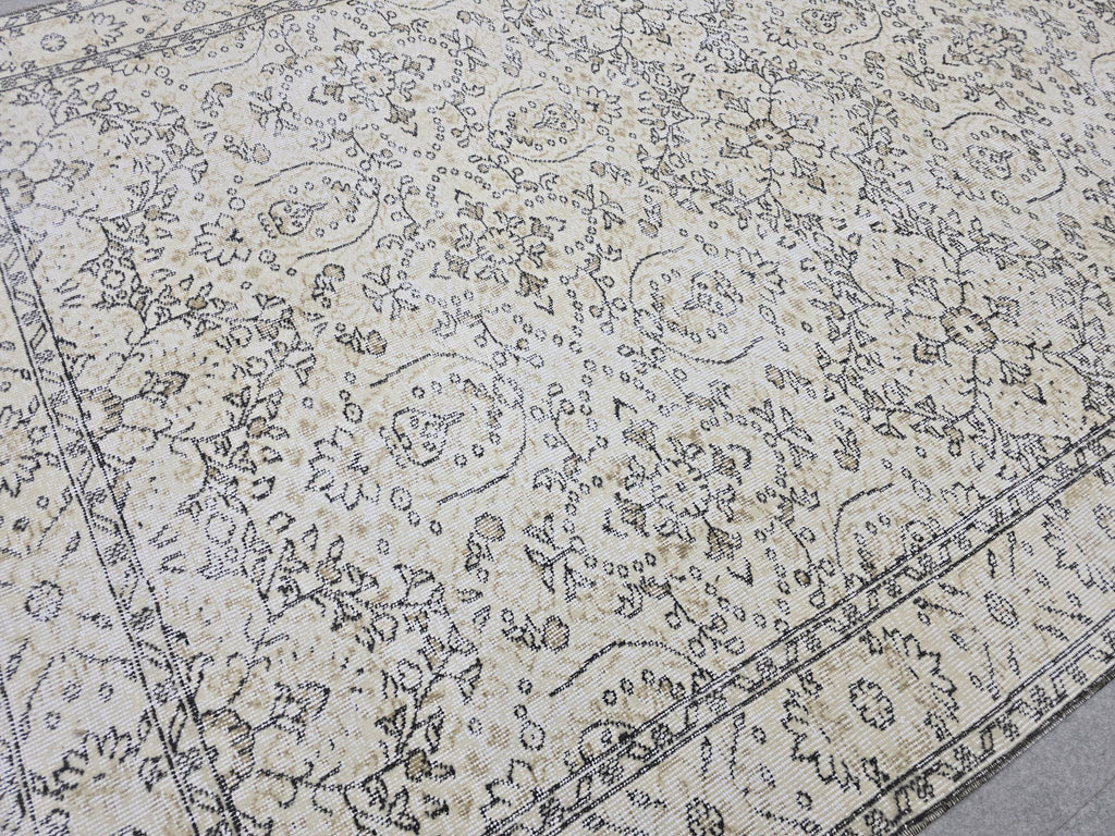 Turkish Rug 6x10, Vintage Wool Area Rug, Cream Beige Floral Carpet for Living Room, Muted Neutral Handknotted Rug