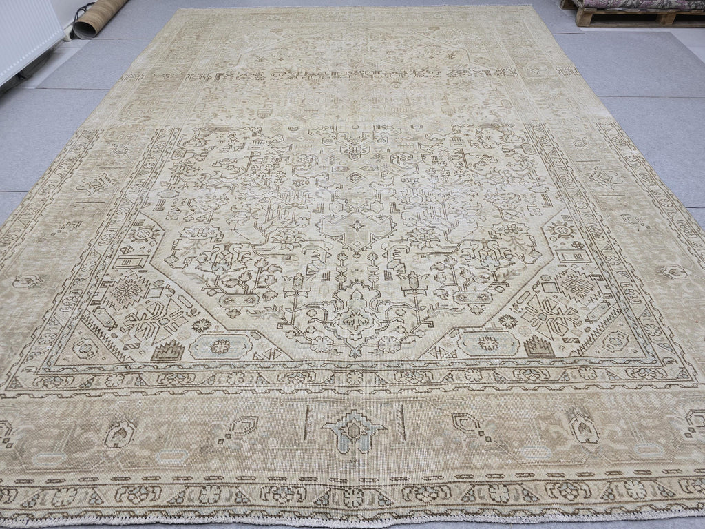 Oushak Rug 9x12, Antique Beige Medallion Wool Carpet, Muted Tan Hand Knotted Vintage Area Rug for Office or Living Room