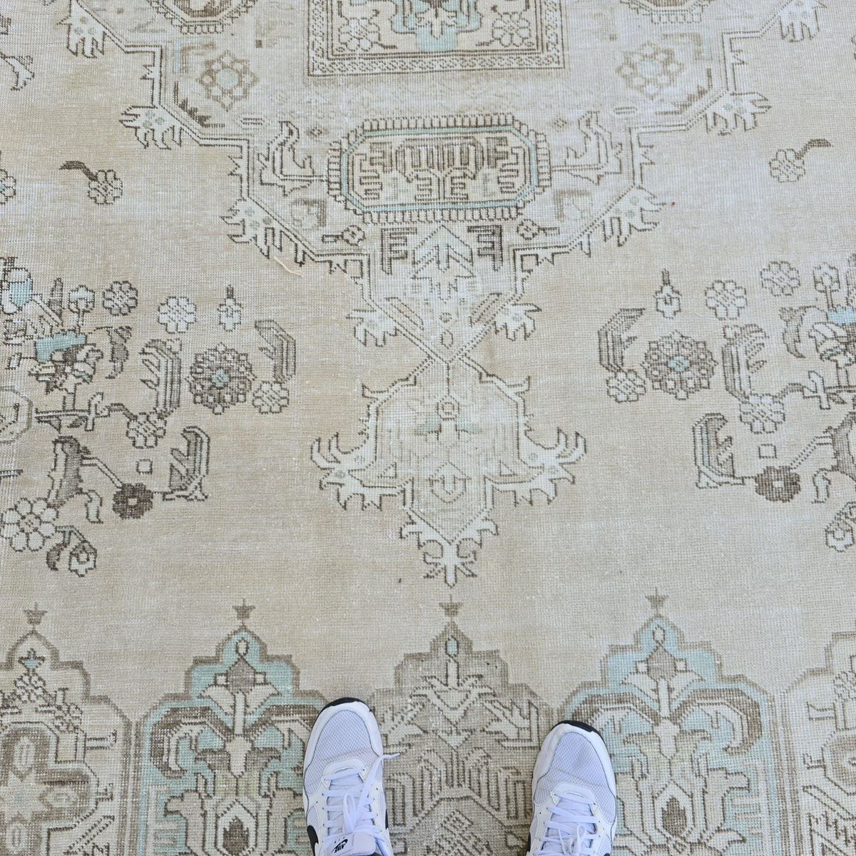 9x12 Neutral Vintage Turkish Oushak Area rug /9.50x11.80 feet