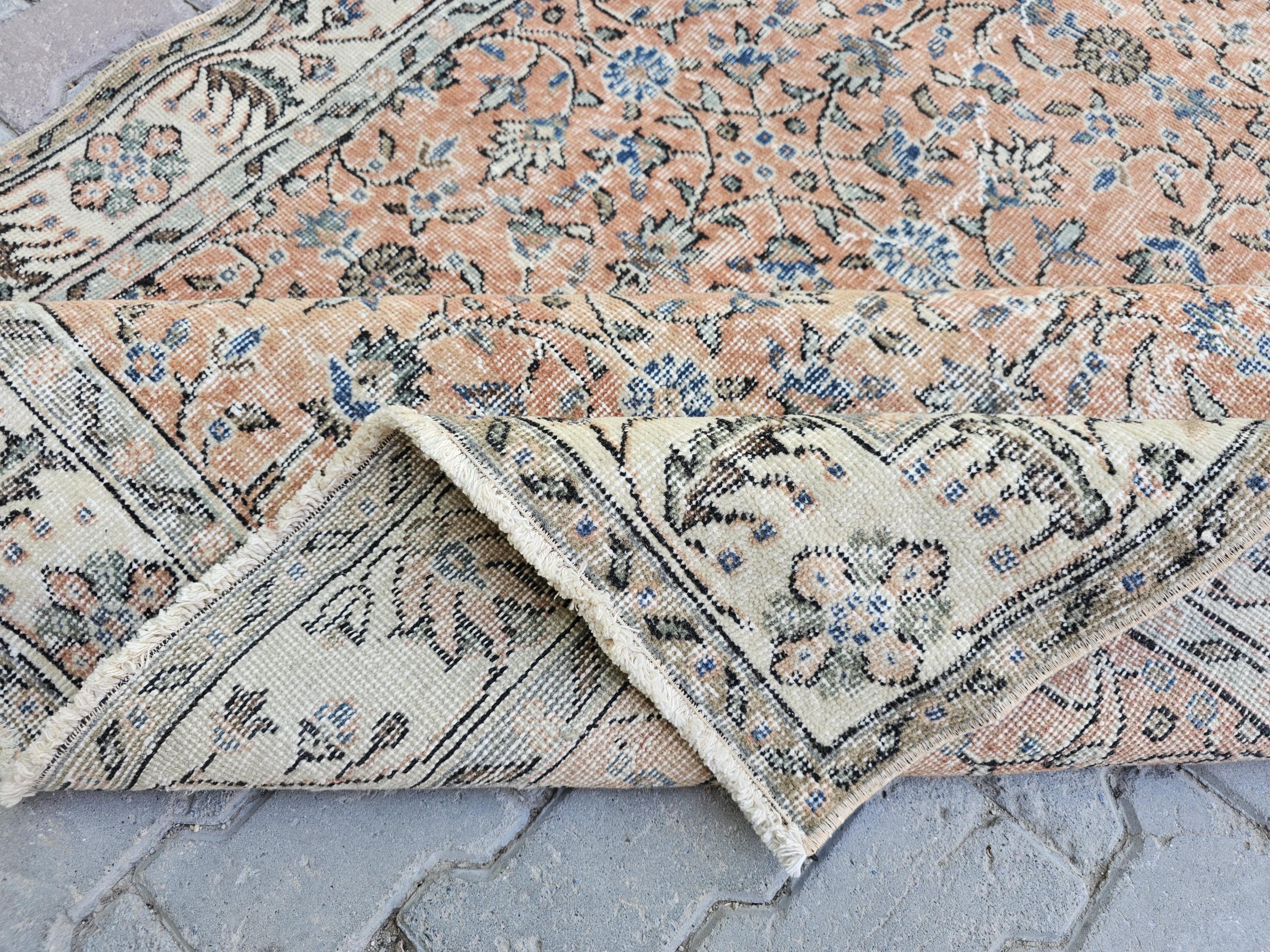Handmade Wool Oushak Rug 5x9: Vintage Turkish Floral Rug
