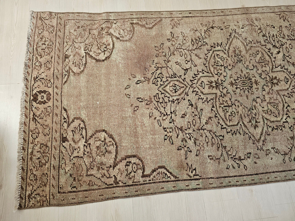 4x9 Authentic Vintage Wool Turkish Rug