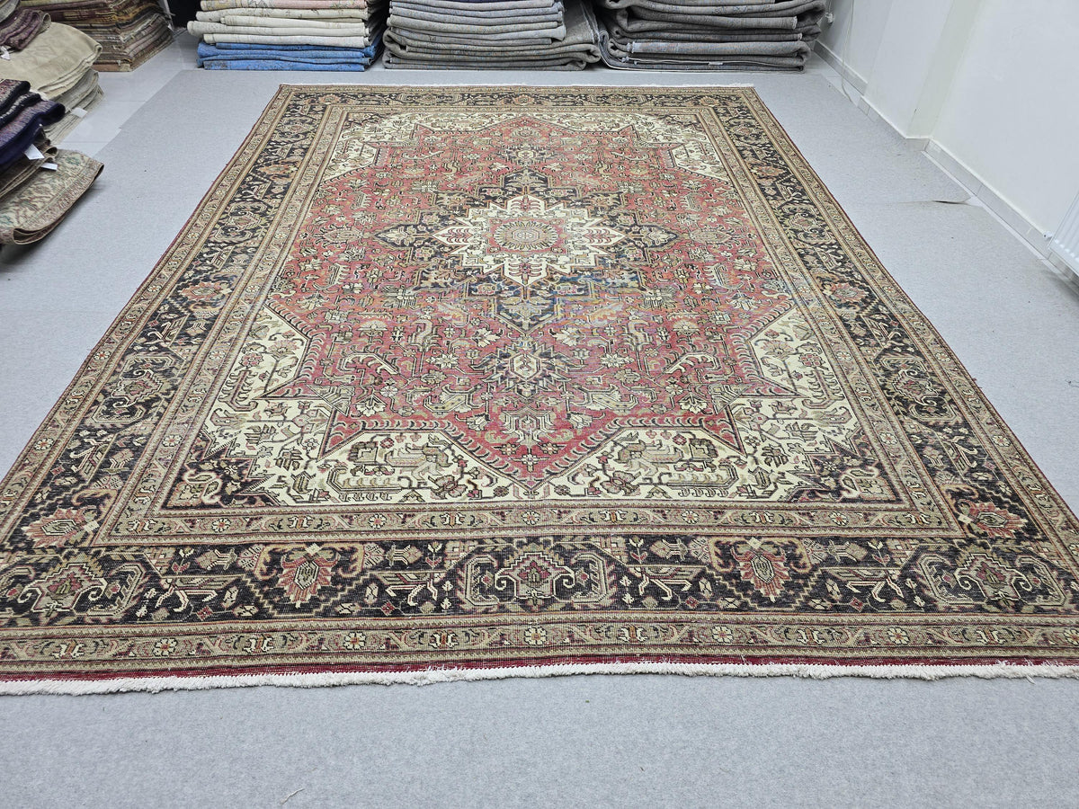 Vintage Hand-Knotted Wool Rug, Red Medallion Turkish Carpet, 9x13 Living Room Area Rug