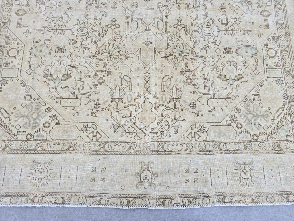 Vintage Rug 8x11 | Faded Oatmeal All Over Floral Area Rug | Hand Knotted Wool Neutral Turkish Carpet | Living Room Bedroom Boho