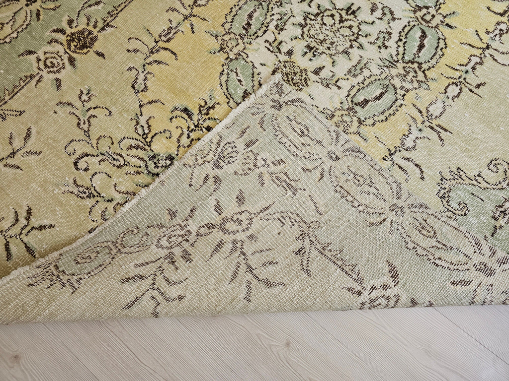 6x8 Vintage Turkish Isparta Rug HandKnotted //5.60x8.20 feet