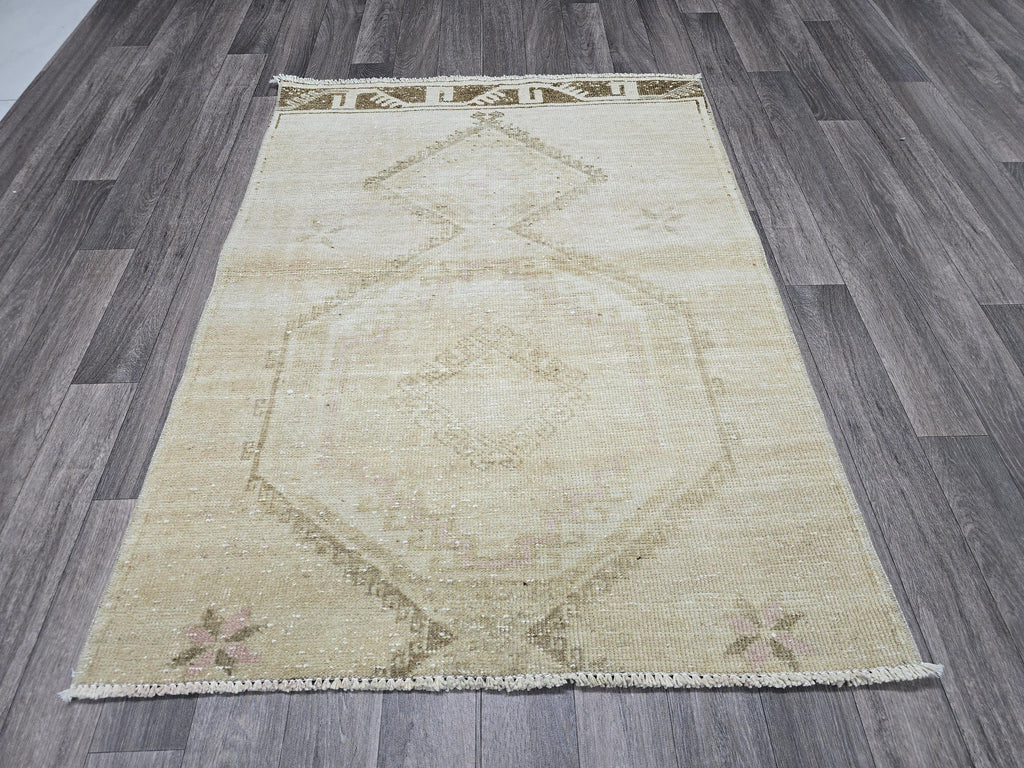 3x4 Neutral Oushak Turkish doormat, wool Vintage Bathmat, Small Turkish Rug
