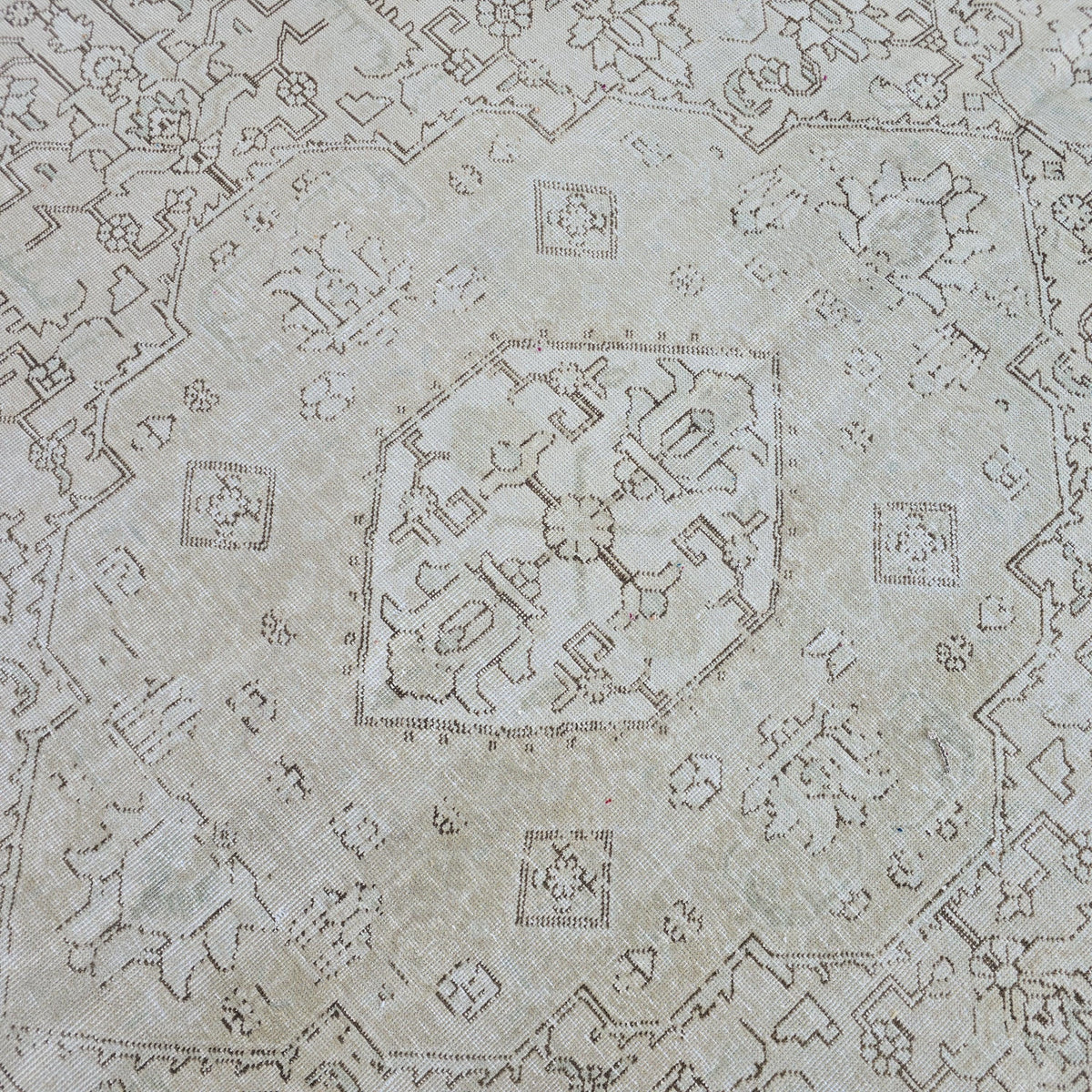 Neutral Vintage Rug 9x12 Cream Geometric Medallion Hand Knotted Turkish Wool Muted Rug
