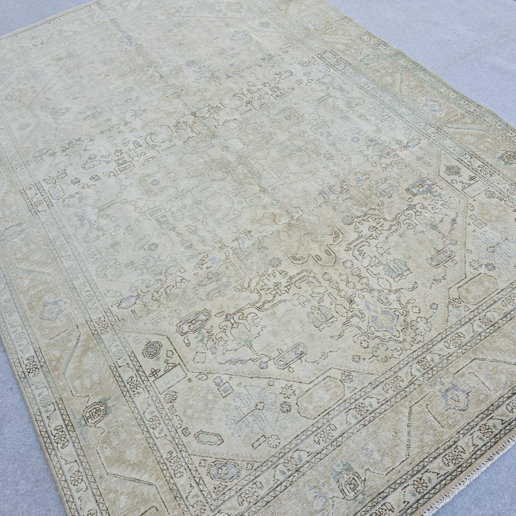 8x11 Handmade Neutral vintage Rug/ Authentic Wool Rug/ Beige Turkish Area Rug/ Muted Oriental rug Geometric Pattern