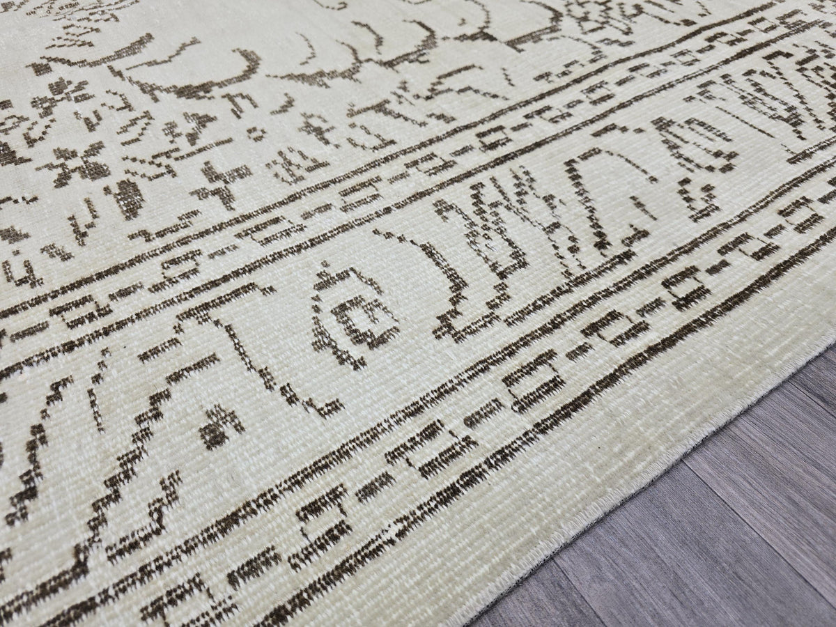 5x8 Vintage Oushak Rug: Cream & Brown Medallion, Handmade Wool
