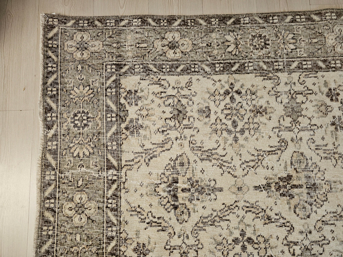 Neutral Floral Oushak Rug: 6x9 Vintage Hand-Knotted Wool Area Rug