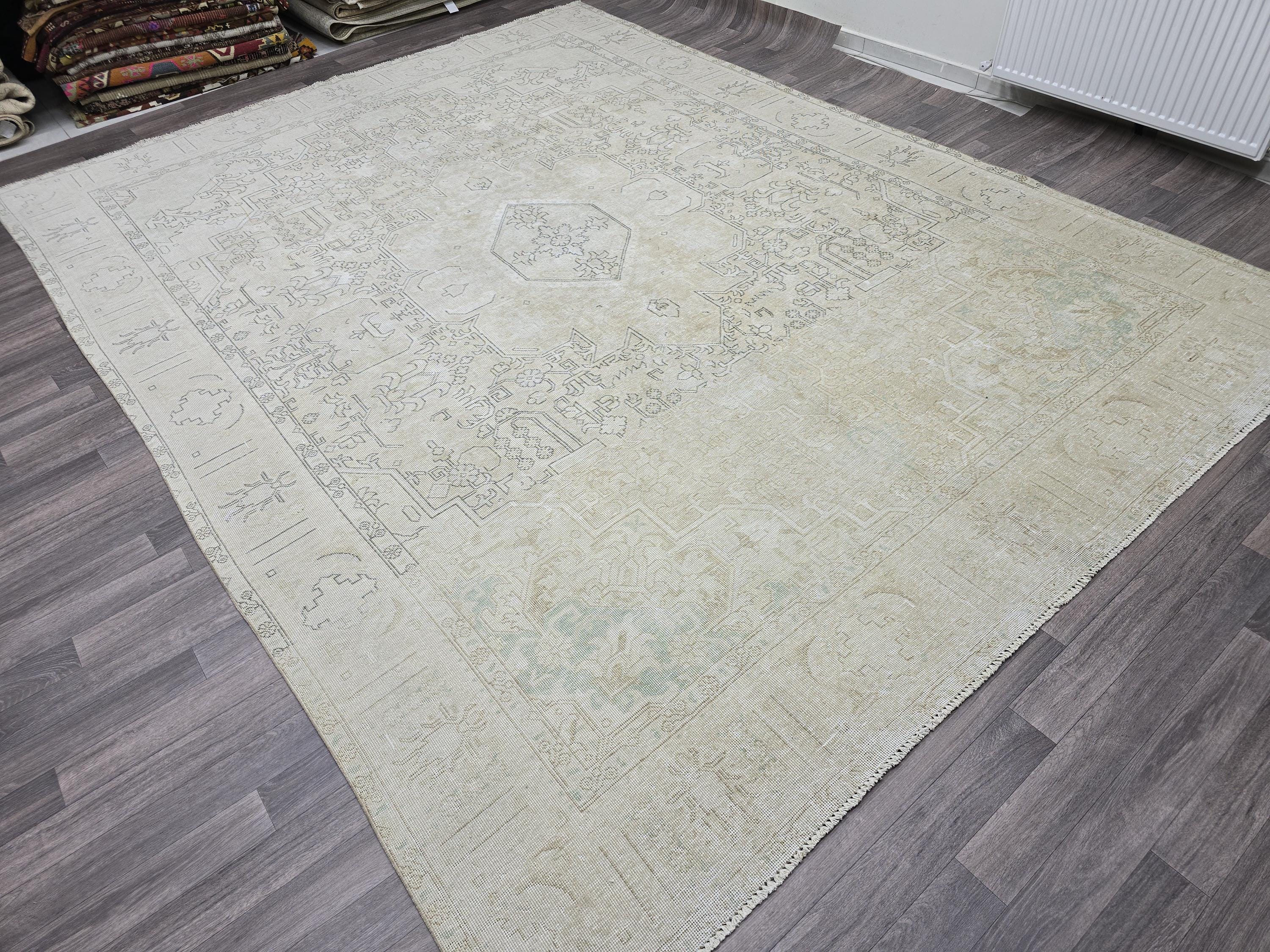 Oversized Neutral Oushak Rug: Vintage Turkish Wool Carpet (9.30x12.50 feet)