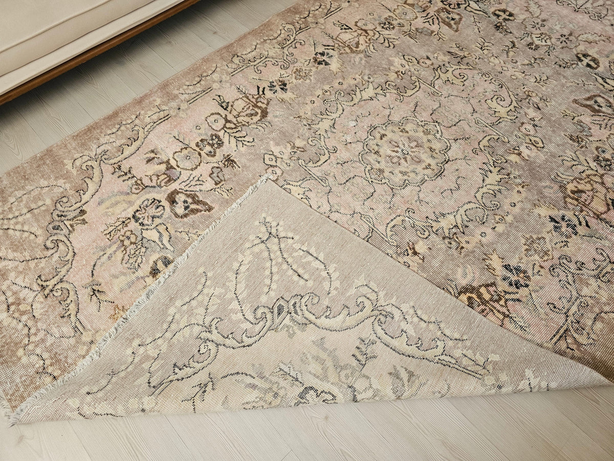 Handknotted 6x9 Oushak Rug: Pink Vintage Turkish Wool Carpet