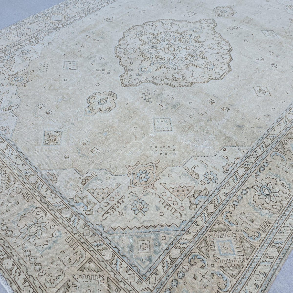 9x12 Oushak Rug: Neutral Turkish Oversize Carpet (9.50x12.30 ft) Vintage