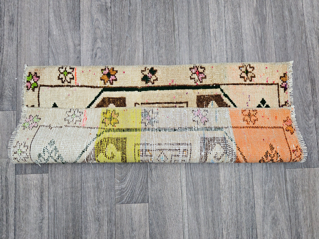 Vintage Oushak Wool Rug: 20x32 Neutral Turkish Doormat