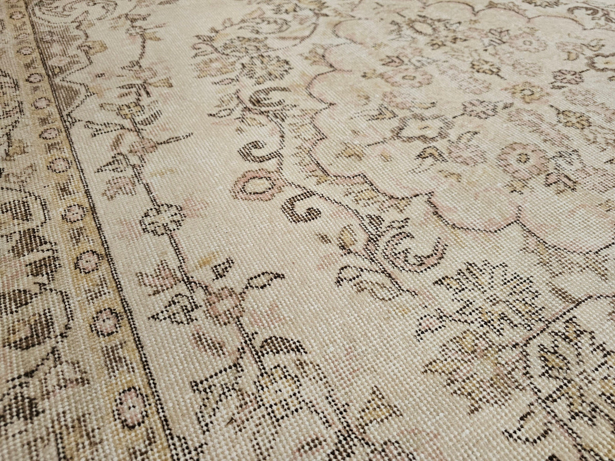 5.50x7.30 feet Neutral Vintage Turkish Rug