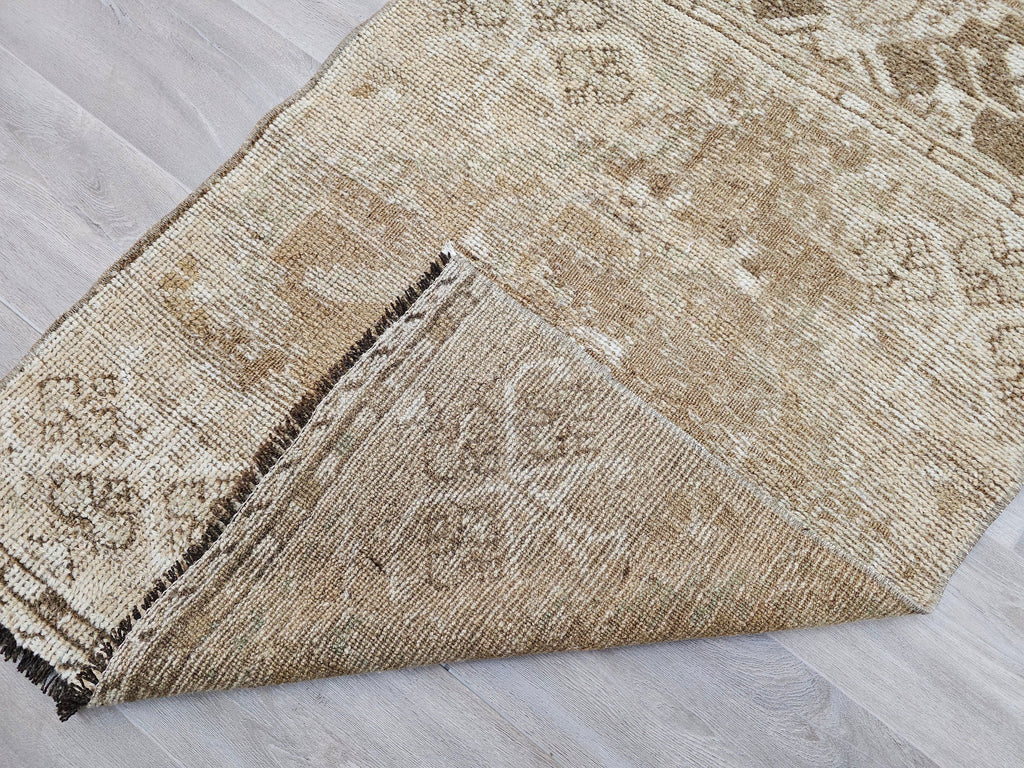 Vintage Turkish Runner Rug: Hand-Knotted Wool Oushak, Earth Tone (2.60x9.60 ft)