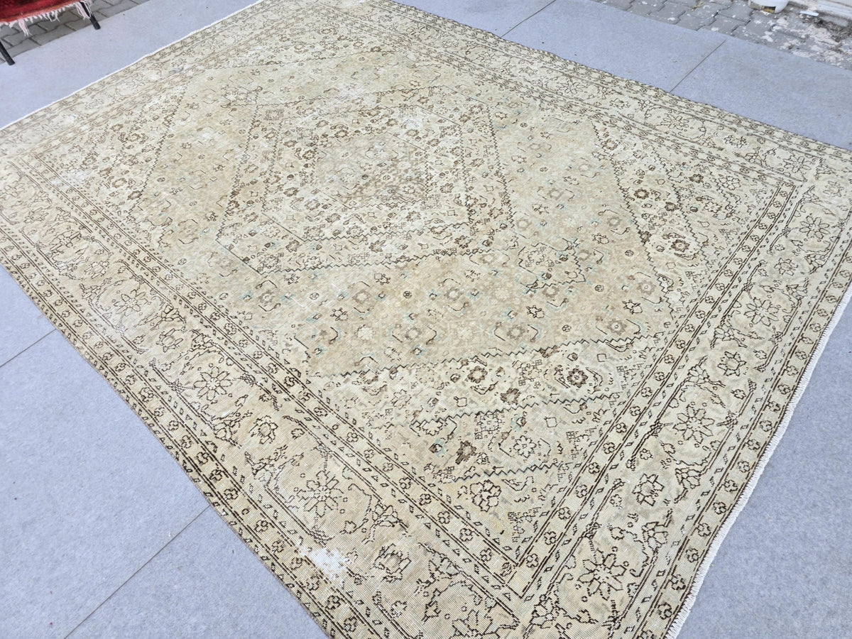 Turkish Rug 8x11 | Neutral Oushak Style Medallion Rug | Hand Knotted Vintage Wool Beige Area Carpet | Living Room Office Decor