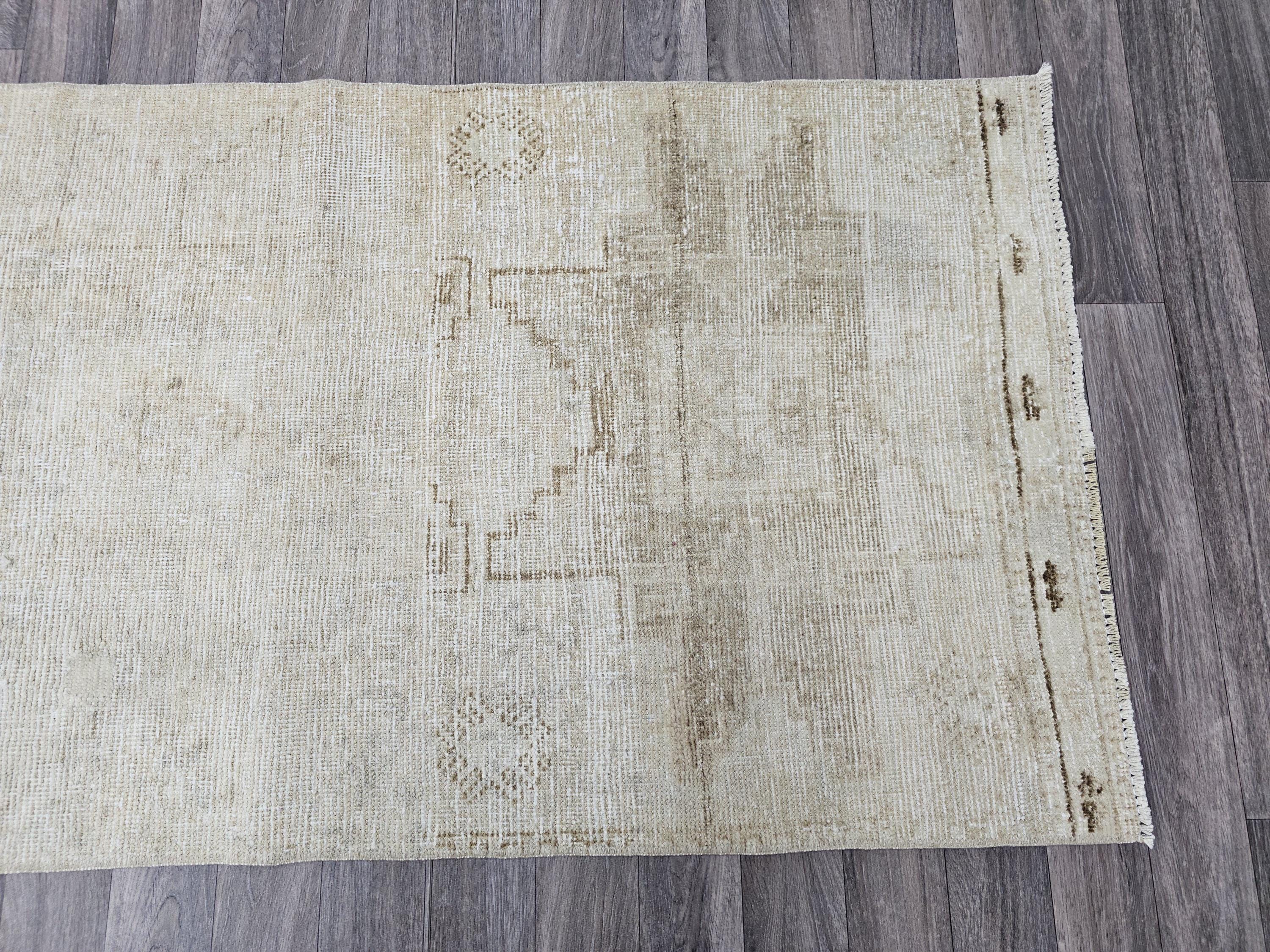 Neutral Vintage Wool Runner: Hand-Knotted Anatolian Oushak Rug (2.80x11.55 ft)