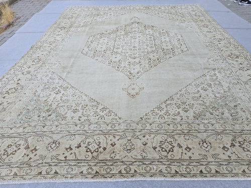 10x13 Oversize Vintage Turkish Area Rug/ Hand Knotted Wool Neutral Carpet