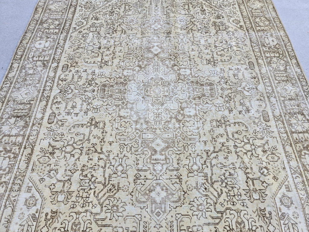 Vintage Turkish Rug, Neutral Beige 8x11 Area Rug, Handwoven Distressed Medallion Rug