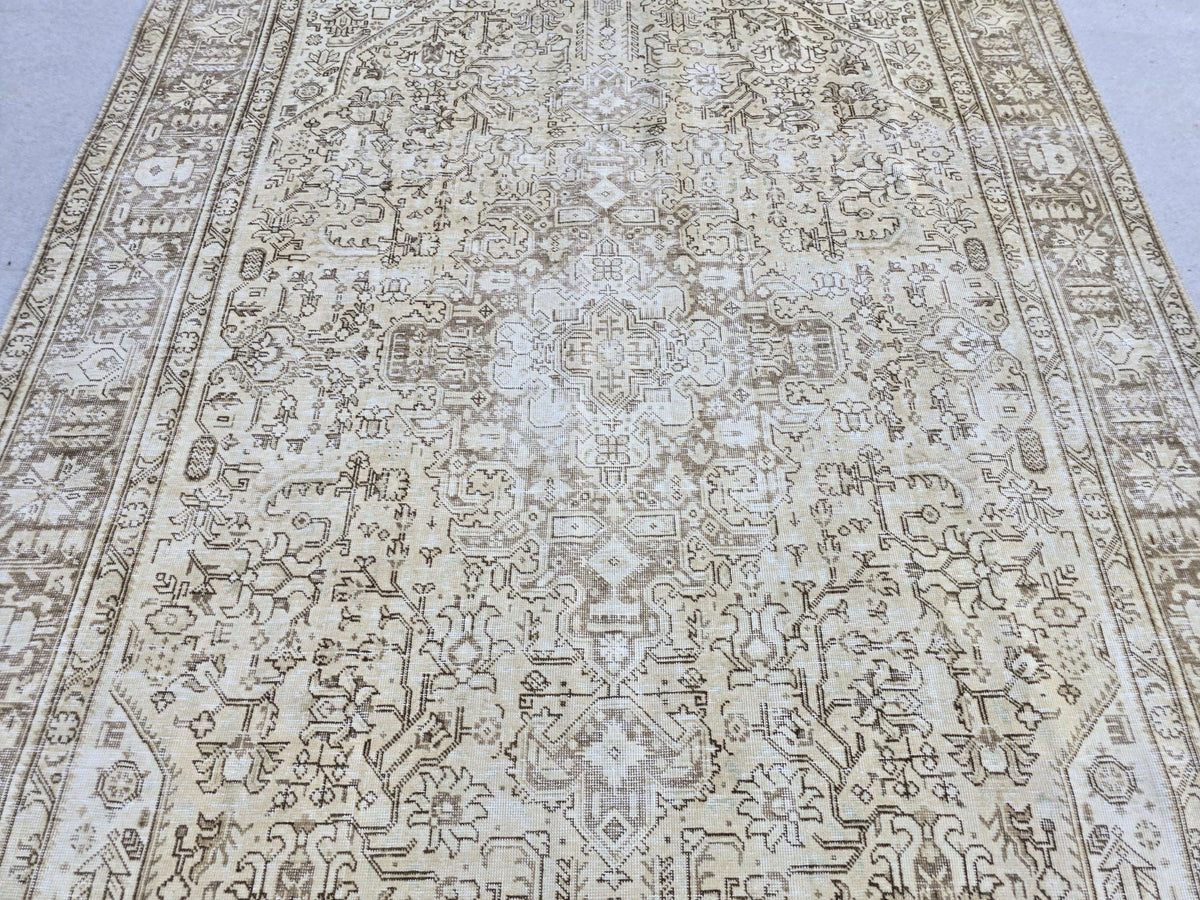 Vintage Turkish Rug, Neutral Beige 8x11 Area Rug, Handwoven Distressed Medallion Rug