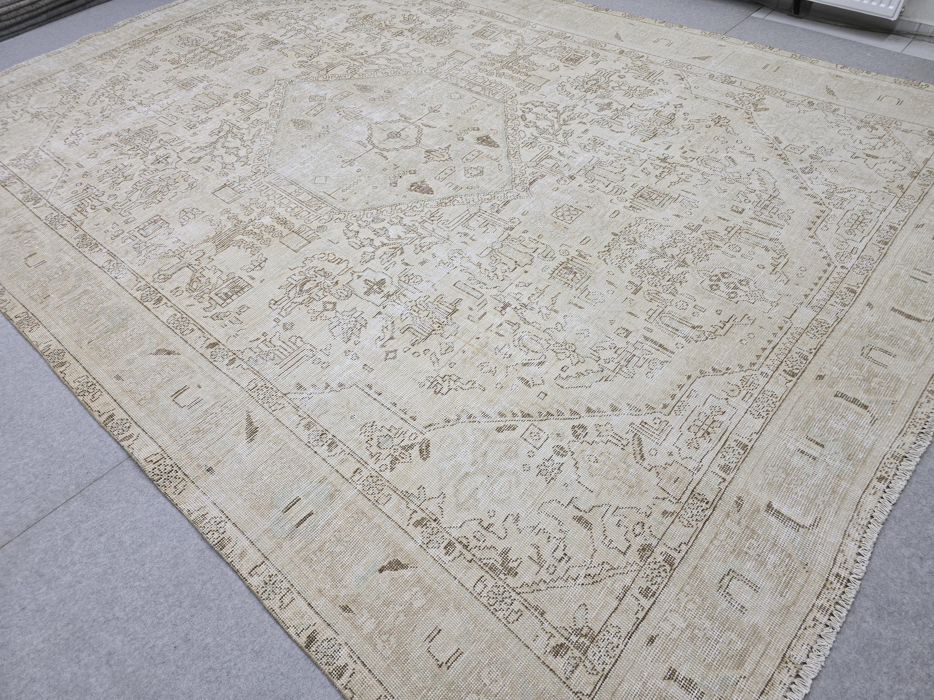 Oushak Rug 9x13, Muted Cream Beige Vintage Turkish Area Rug, Handknotted Wool Medallion Carpet for Living Room