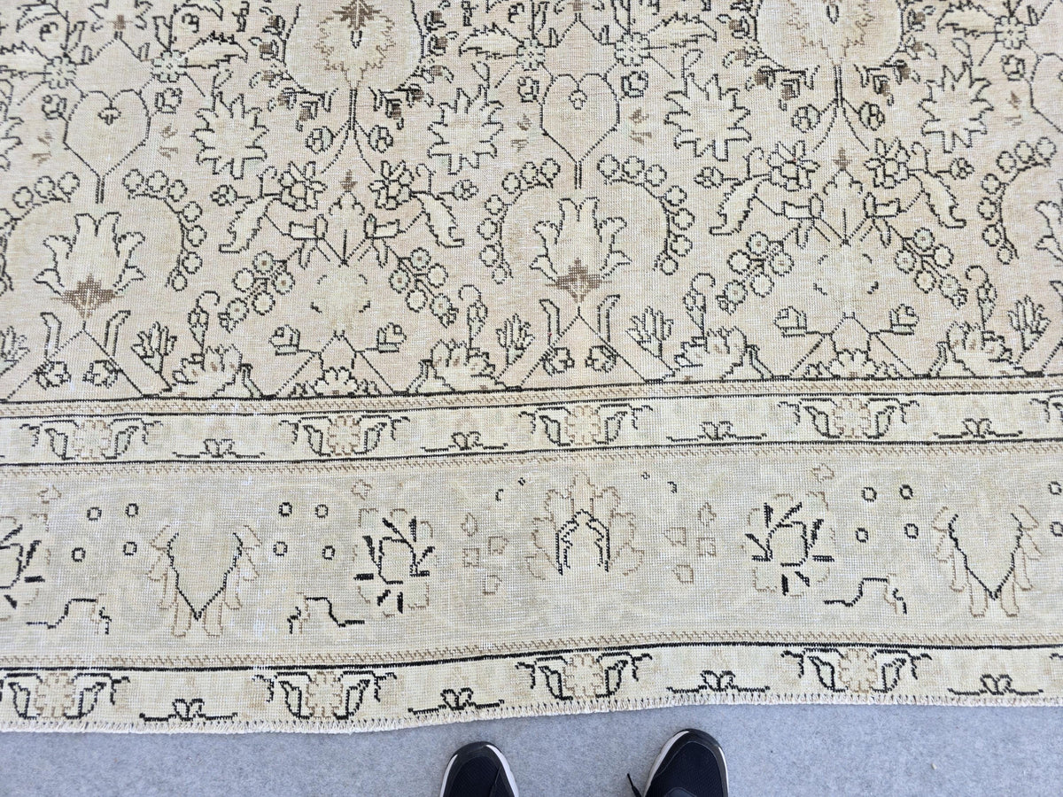 Oversized Vintage Turkish Oushak Rug: 10x12 ft. Neutral Wool Carpet