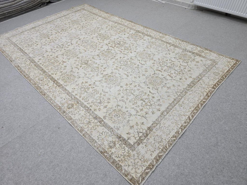 Oushak Rug 6x10 Vintage Turkish Handwoven Beige Cream Neutral Distressed Wool Area Carpet 191x317 cm