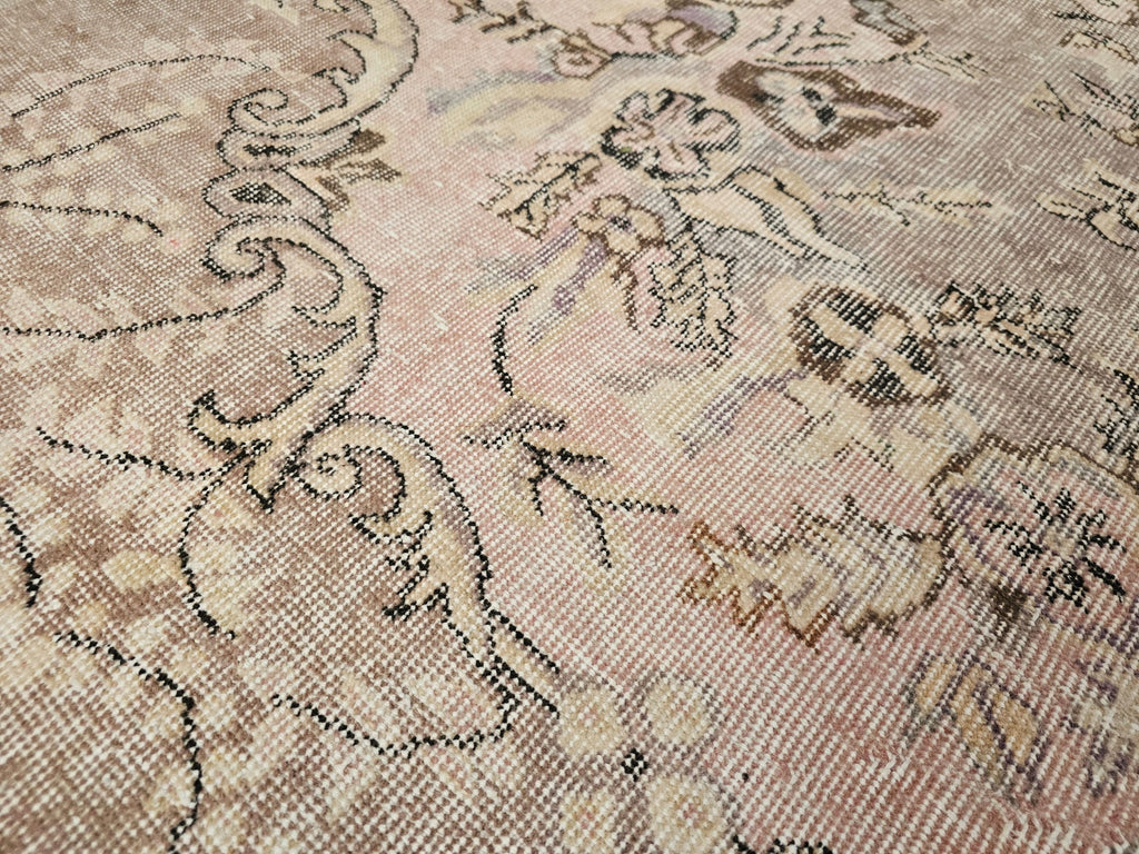 Handknotted 6x9 Oushak Rug: Pink Vintage Turkish Wool Carpet