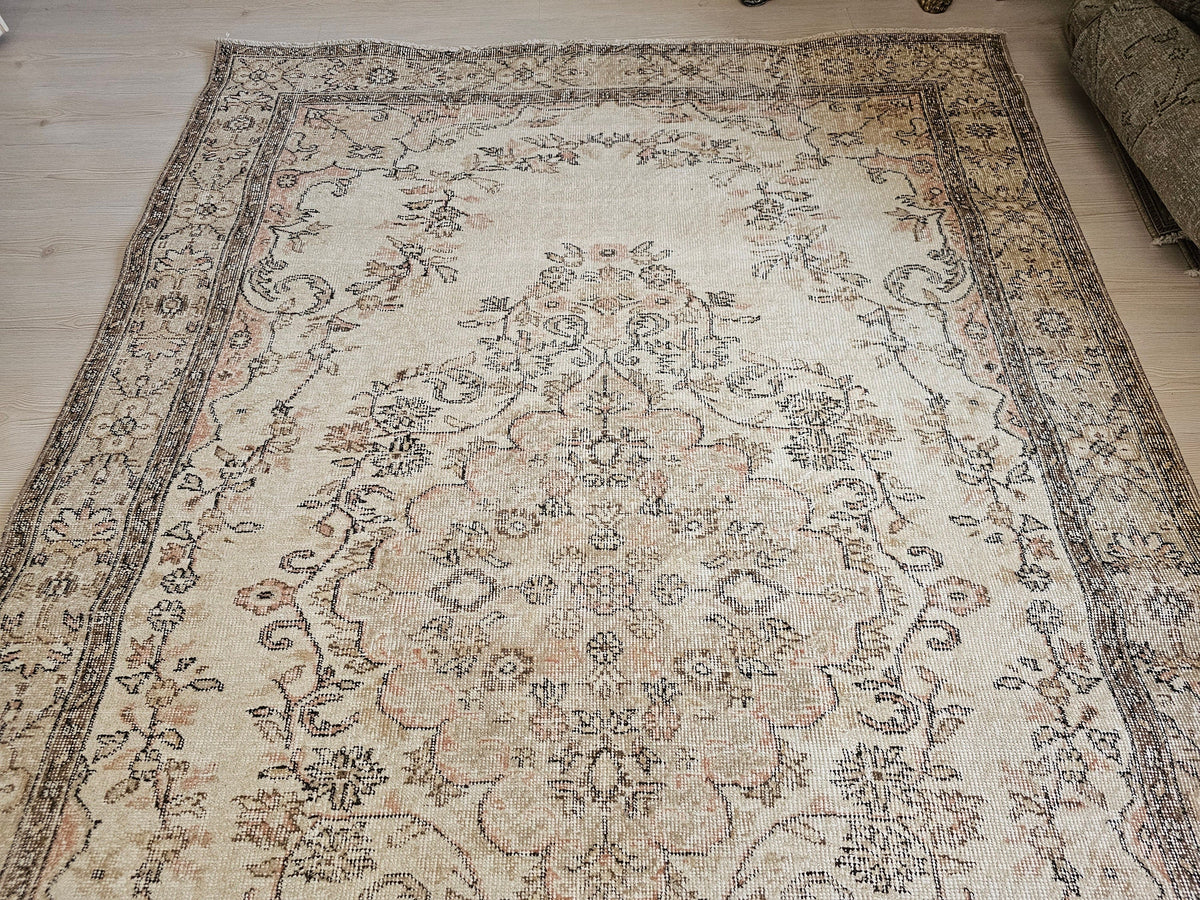 6x9 Turkish Rug Hand Knotted Oriental Vintage Rug