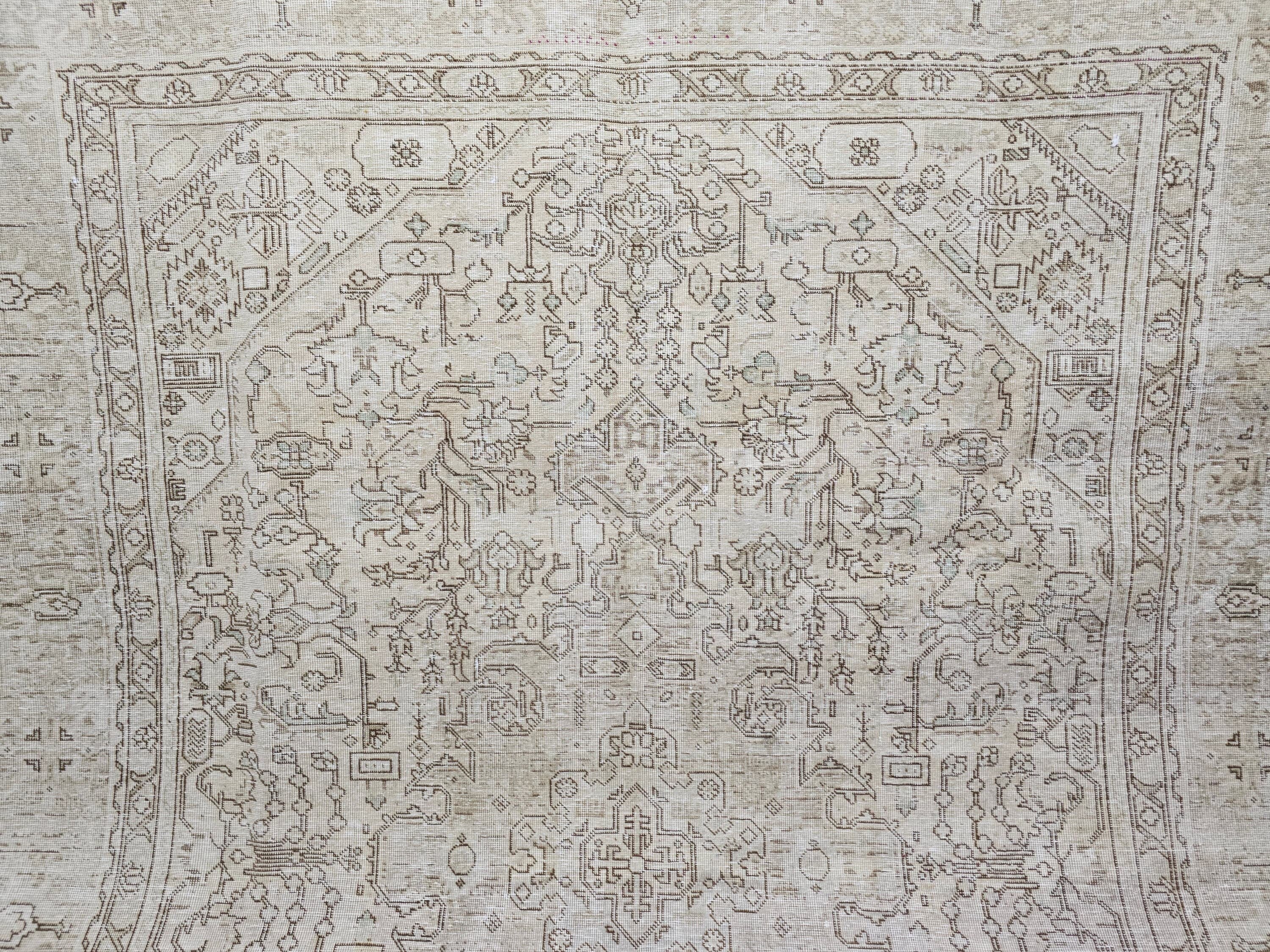 Vintage Anatolian Rug 9x12: A Timeless Treasure for Your Home