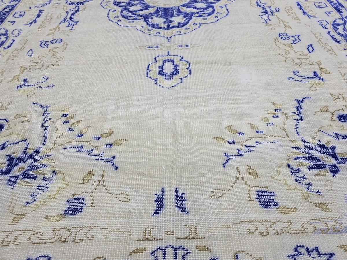 7x11 Vintage Oushak Wool Rug: Hand-Knotted Turkish Medallion Design