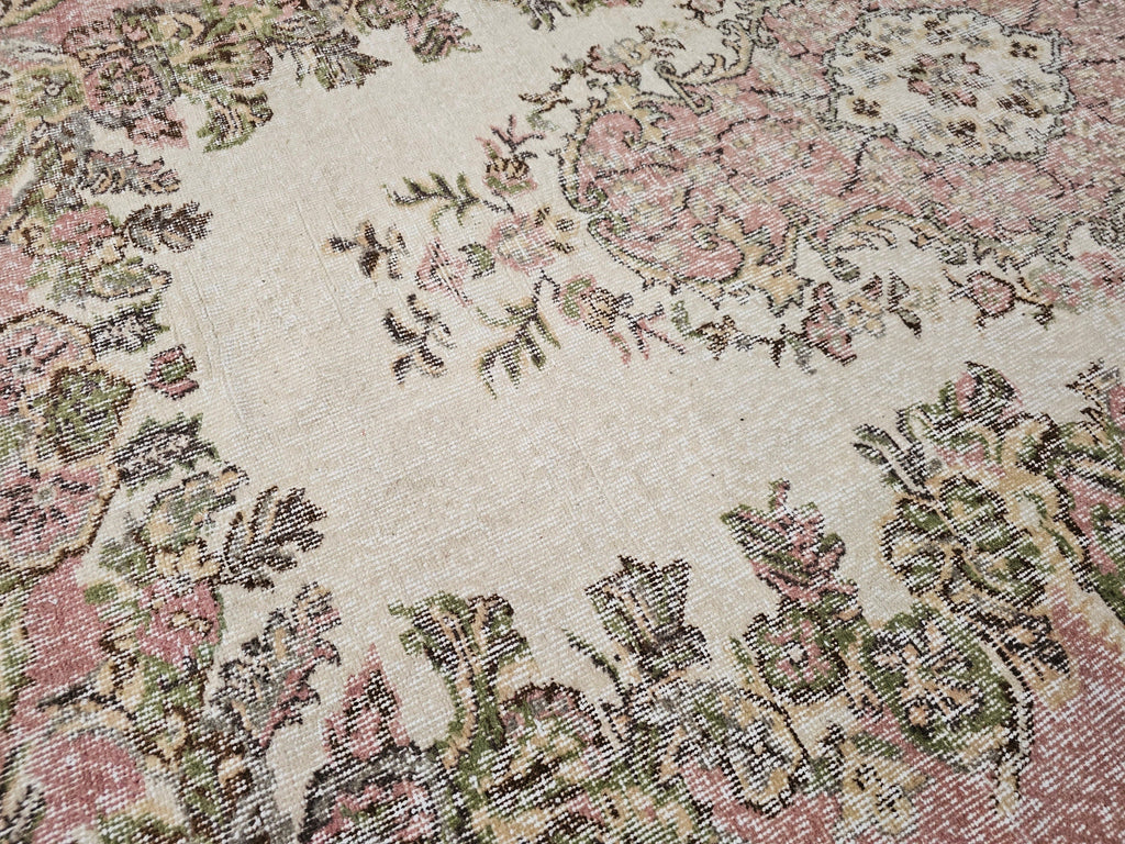 6x10 Vintage Wool Area Rug  - Handwoven Vintage Wool Rug 5.85x10 feet – Pink Cream Floral Bohemian Carpet for Living Room & Bedroom